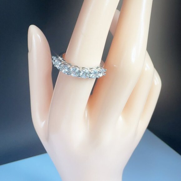 Cubic Zirconia Silver Tone Band Ring Size 8 - Picture 16 of 16